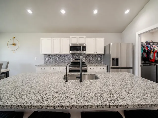Photo 6 — 624 E 31st Street, Wolfforth, TX 79382