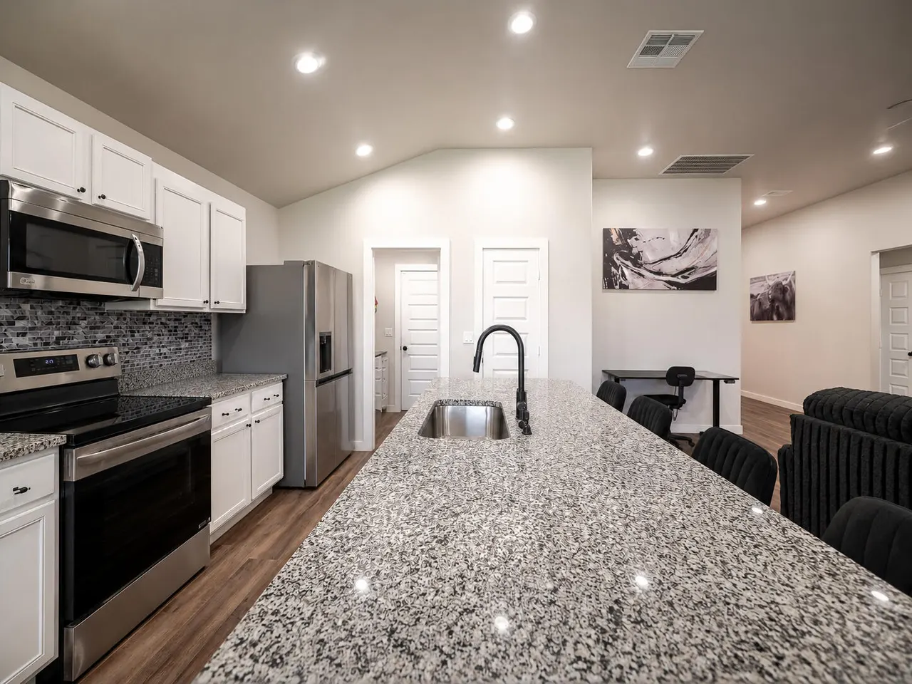 Photo 7 — 624 E 31st Street, Wolfforth, TX 79382