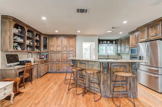 Photo 8 — 3316 29th Street, Lubbock, TX 79410