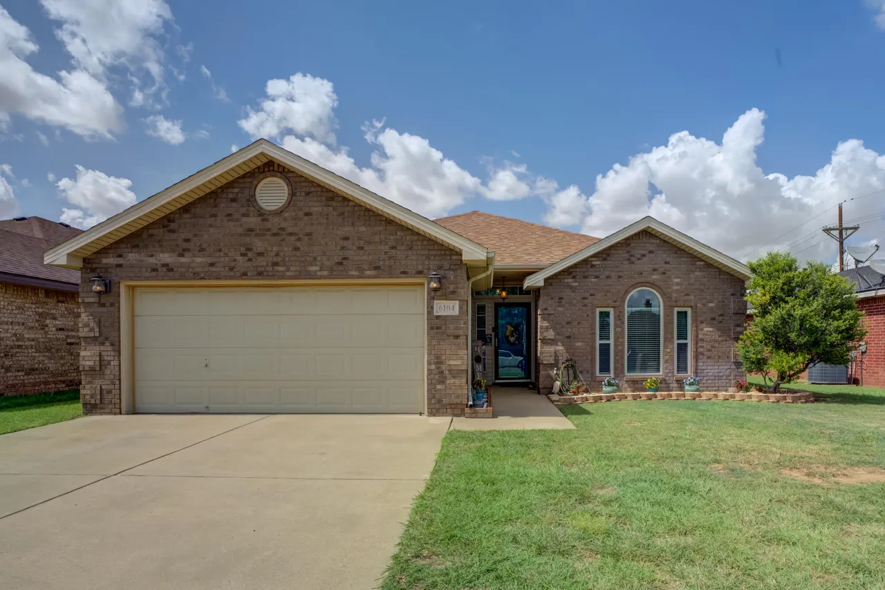 Front exterior — 6104 17th Street, Lubbock, TX 79416