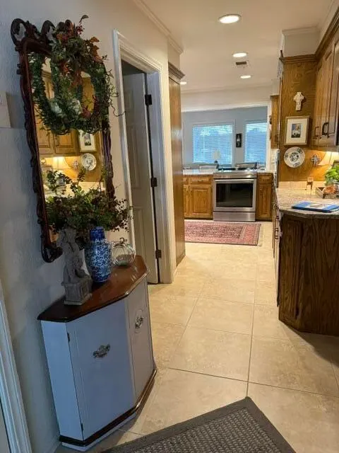 Photo 12 — 203 N Navasota Drive, Plainview, TX 79072