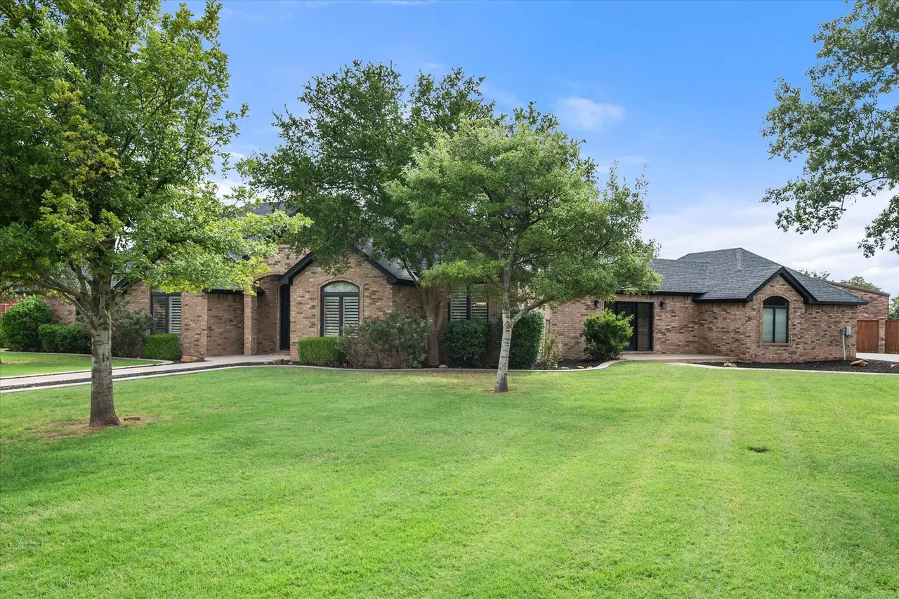 Photo 2 — 15605 Evanston Avenue, Lubbock, TX 79424