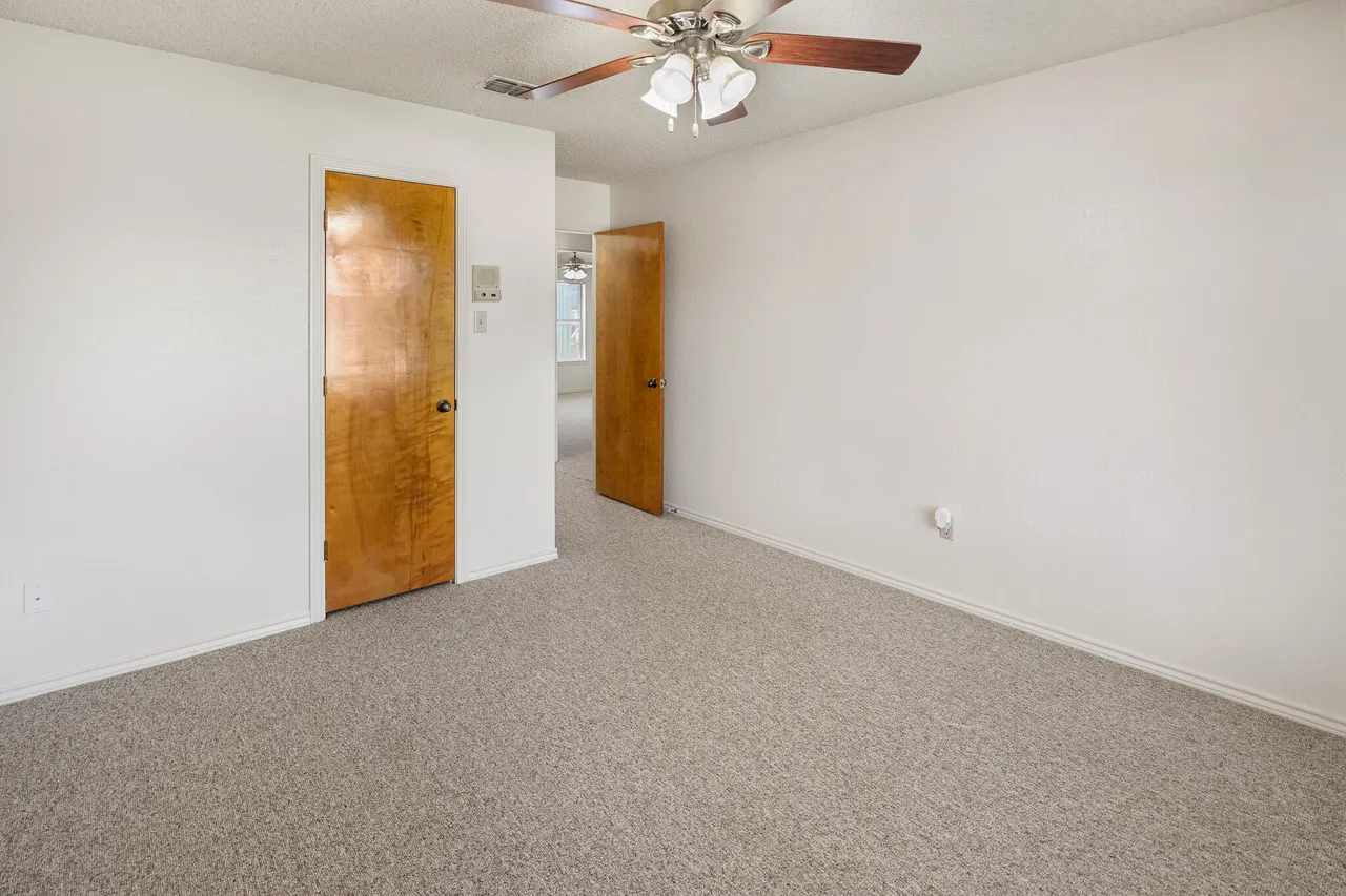 Photo 14 — 5725 64th Street, Lubbock, TX 79424