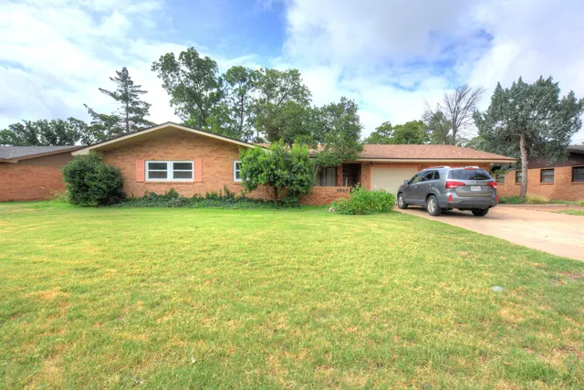 Front exterior — 5209 17th Street, Lubbock, TX 79416