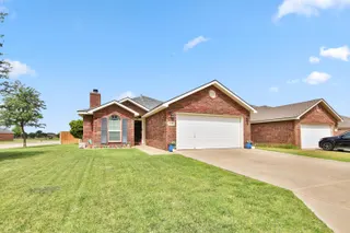 Sold home at 3410 Oakridge Avenue