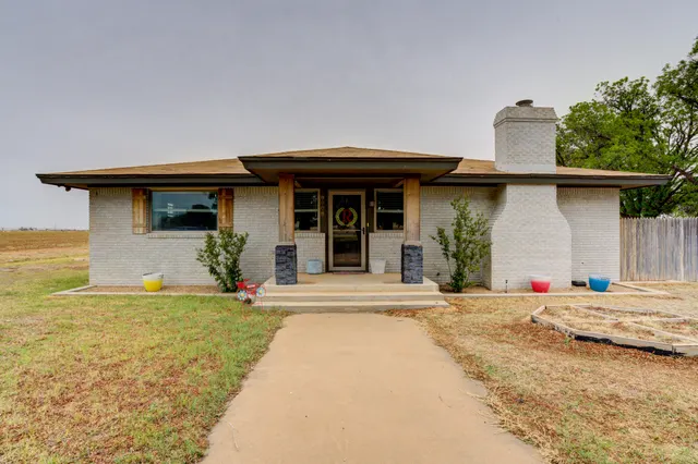 Front exterior — 8908 N Fm 1264, Lubbock, TX 79415