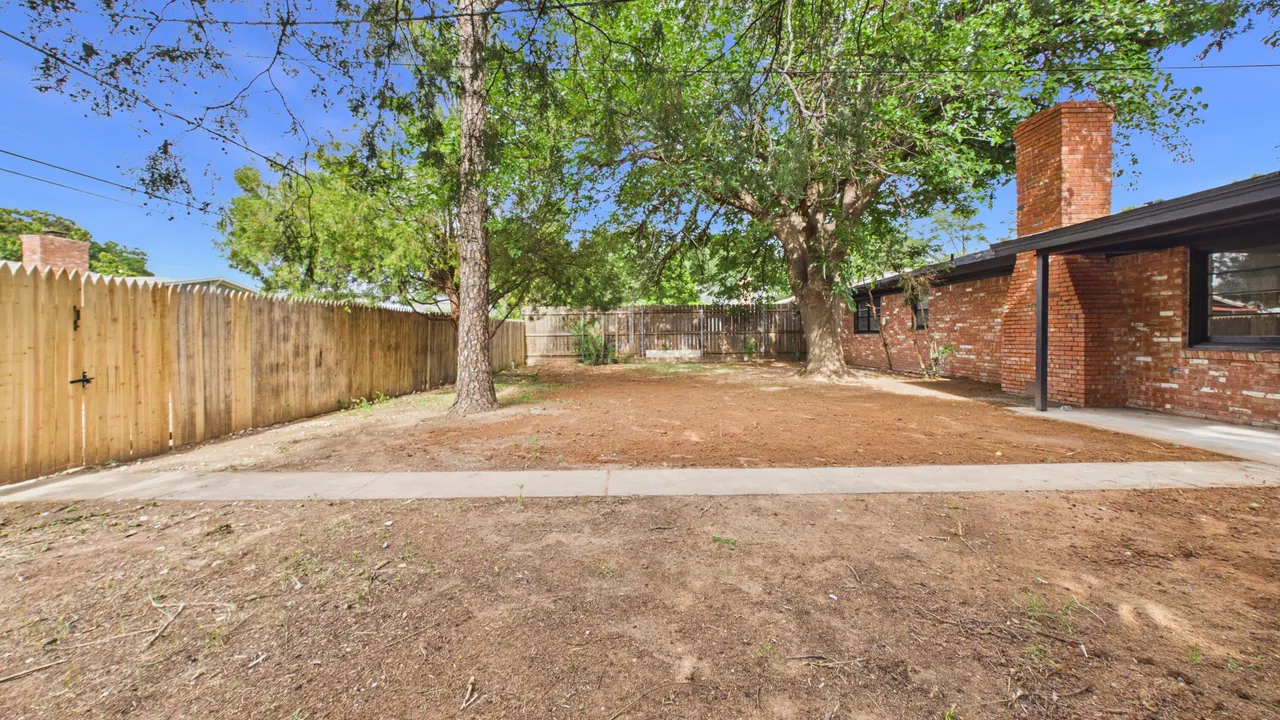 Photo 8 — 3010 69th Street, Lubbock, TX 79413