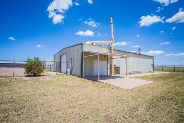 Photo 2 — 2301 122nd Street B & C, Lubbock, TX 79423