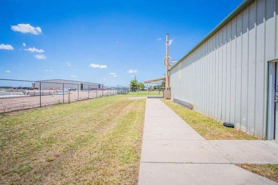 Photo 6 — 2301 122nd Street B & C, Lubbock, TX 79423