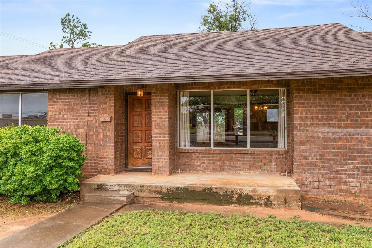 Photo 3 — 101 N 22nd Place, Lamesa, TX 79331