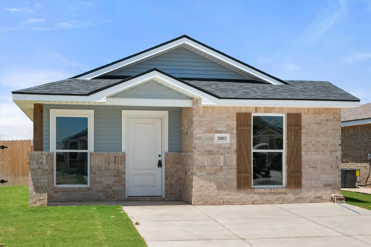 Front exterior — 2003 Tractor Avenue, Wolfforth, TX 79382