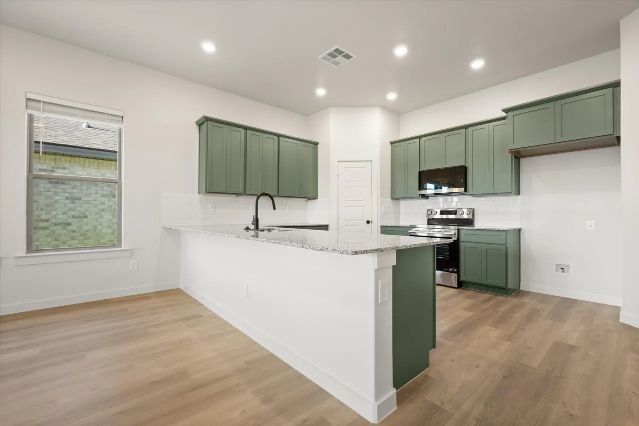Photo 12 — 15414 Grover Avenue, Lubbock, TX 79424