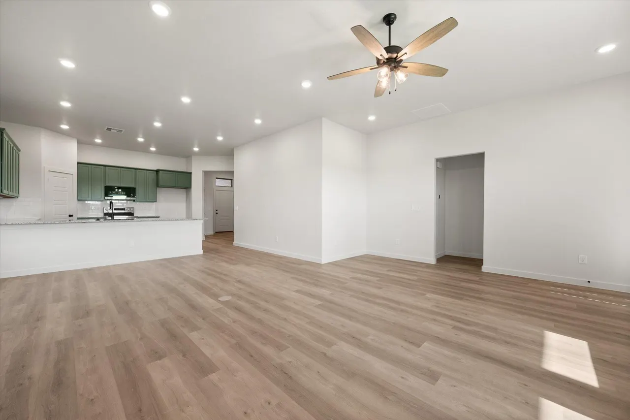 Photo 9 — 15414 Grover Avenue, Lubbock, TX 79424
