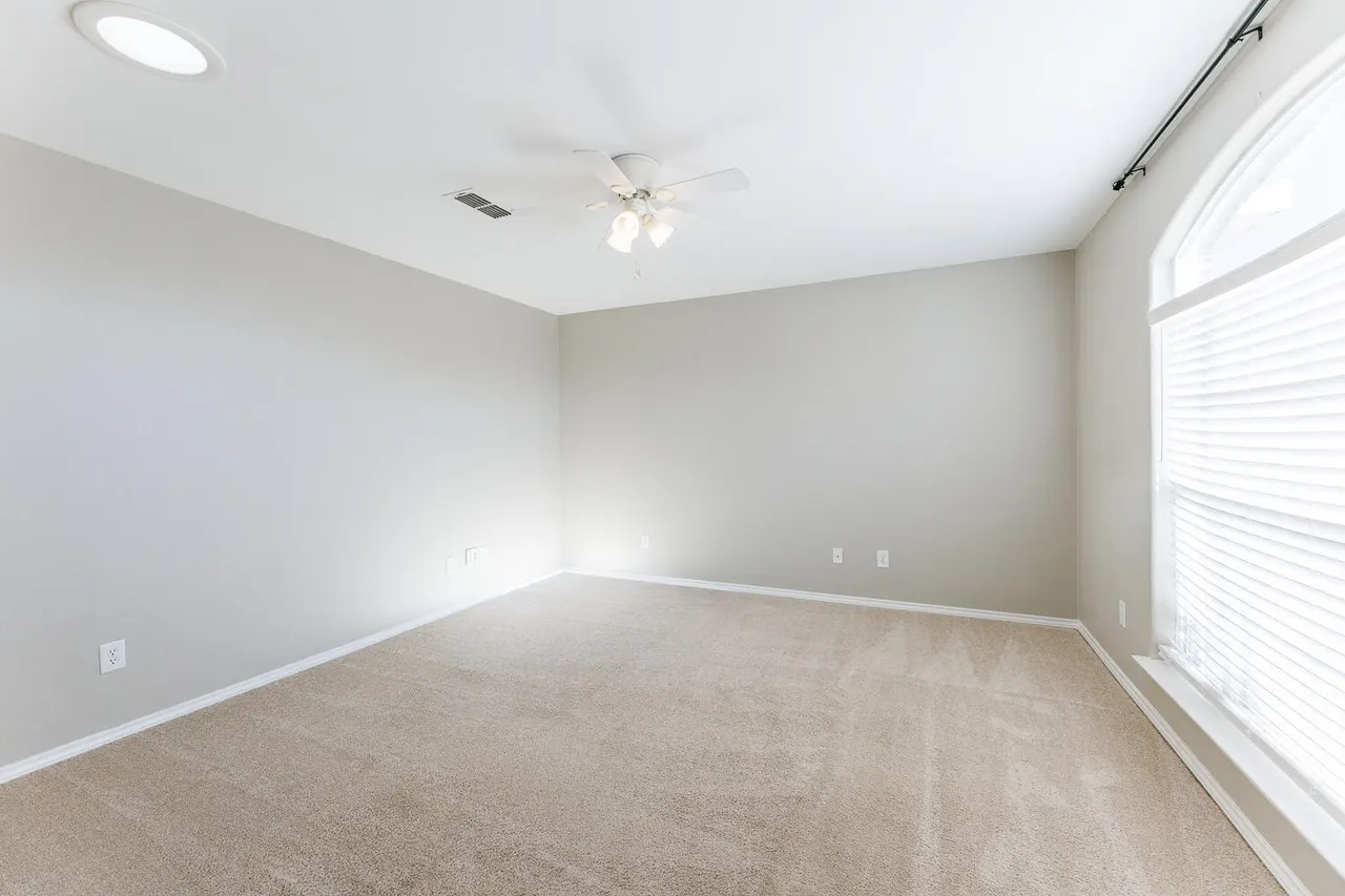 Photo 21 — 10602 Clinton Avenue, Lubbock, TX 79424