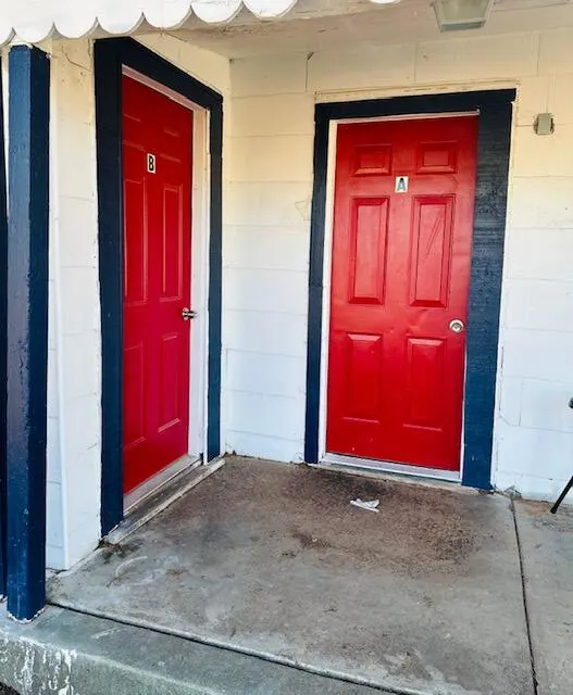 Photo 3 — 809 48th Street a/b, Lubbock, TX 79404