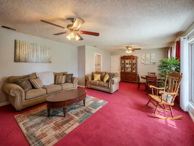Photo 2 — 2408 Globe Avenue, Lubbock, TX 79404