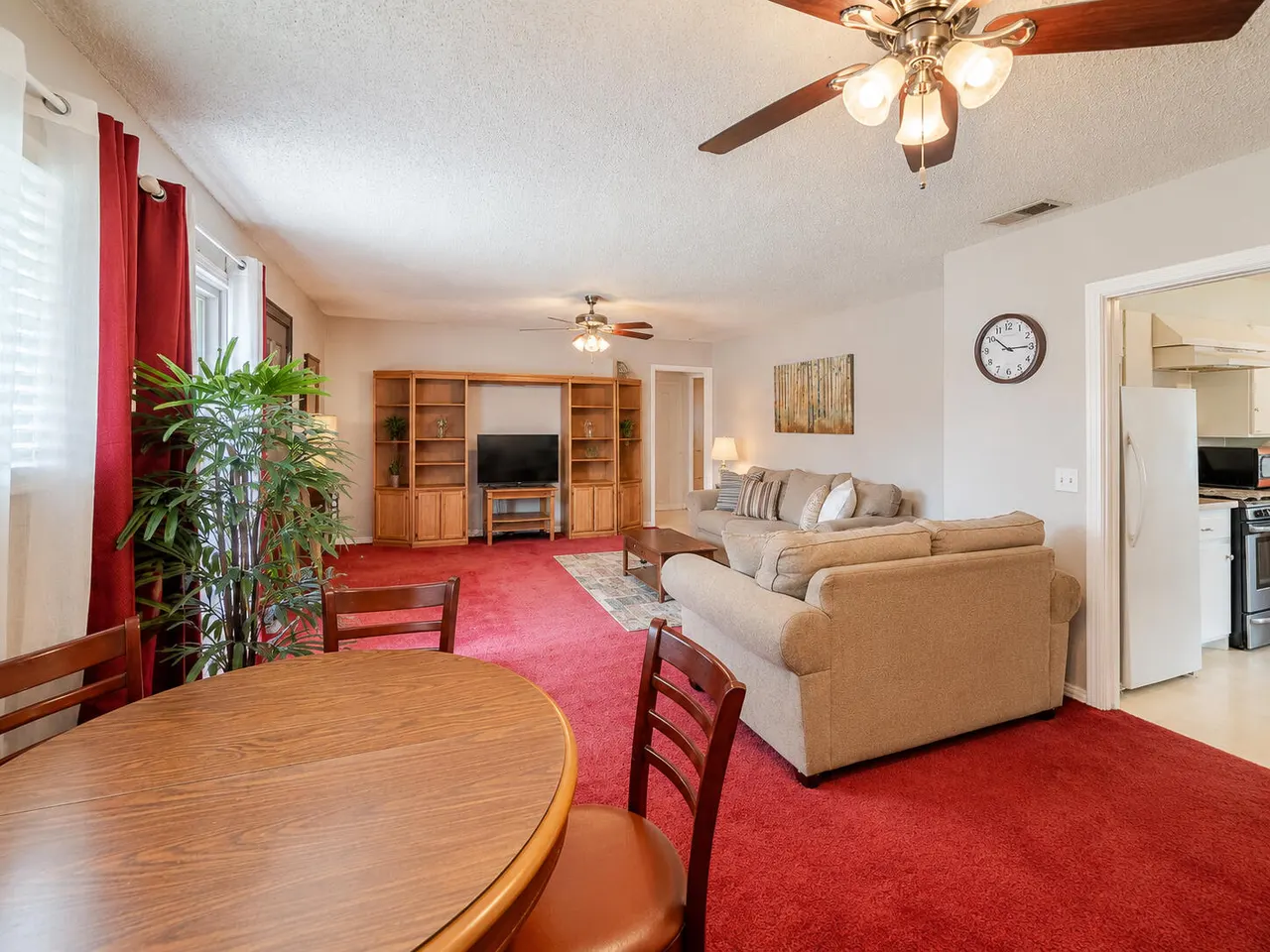 Photo 3 — 2408 Globe Avenue, Lubbock, TX 79404