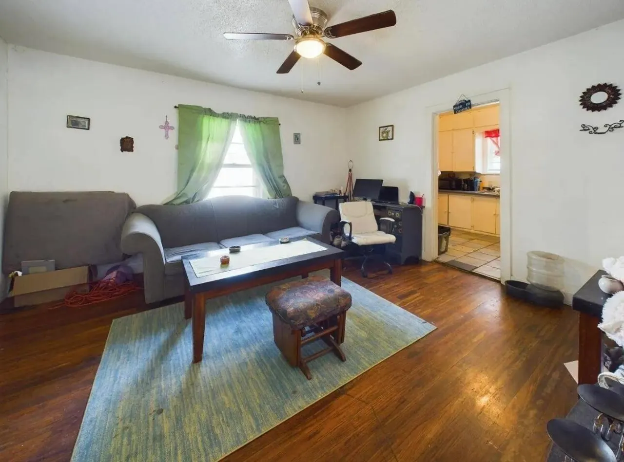 Photo 5 — 1518 24th Place, Lubbock, TX 79411