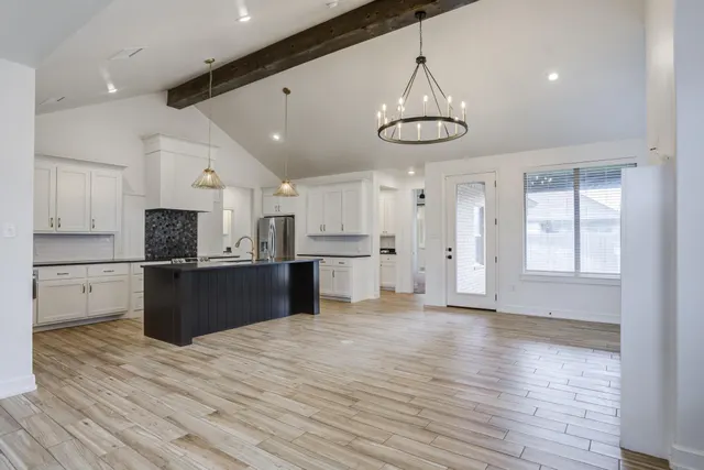 Photo 4 — 5915 Itasca Street, Lubbock, TX 79416