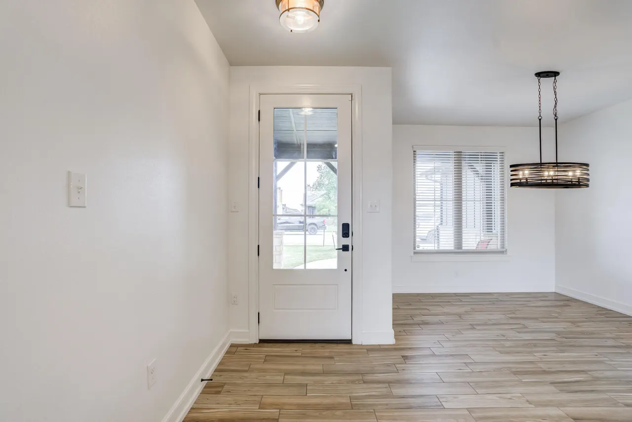 Photo 10 — 5915 Itasca Street, Lubbock, TX 79416