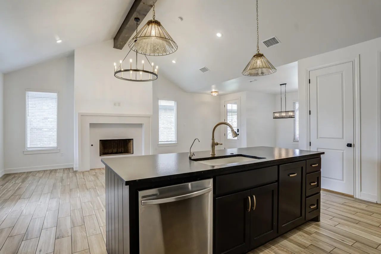 Photo 17 — 5915 Itasca Street, Lubbock, TX 79416