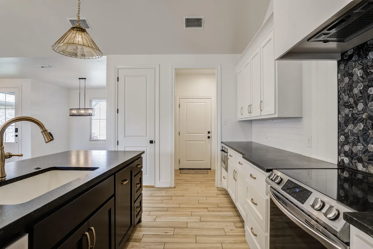 Photo 18 — 5915 Itasca Street, Lubbock, TX 79416