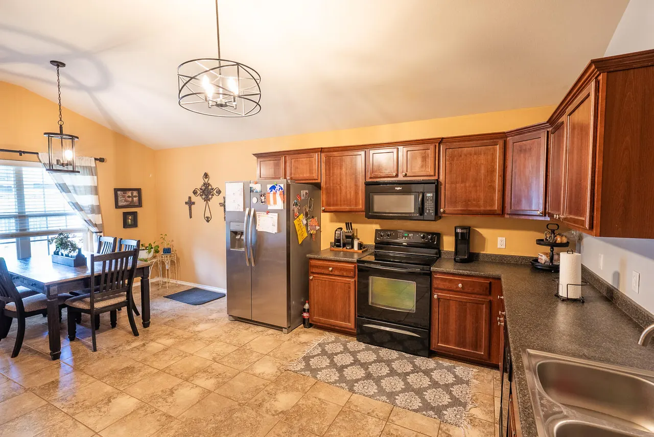 Photo 3 — 6550 84th Street, Lubbock, TX 79424