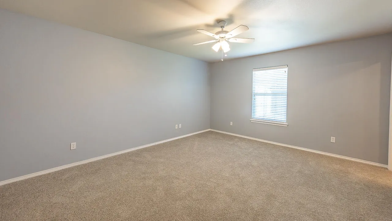 Photo 7 — 6550 84th Street, Lubbock, TX 79424