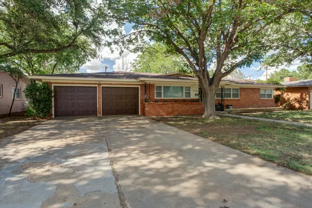 Photo 4 — 3406 44th Street, Lubbock, TX 79413