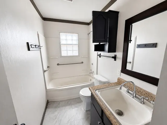 Photo 8 — 116 E 75th Street, Lubbock, TX 79404