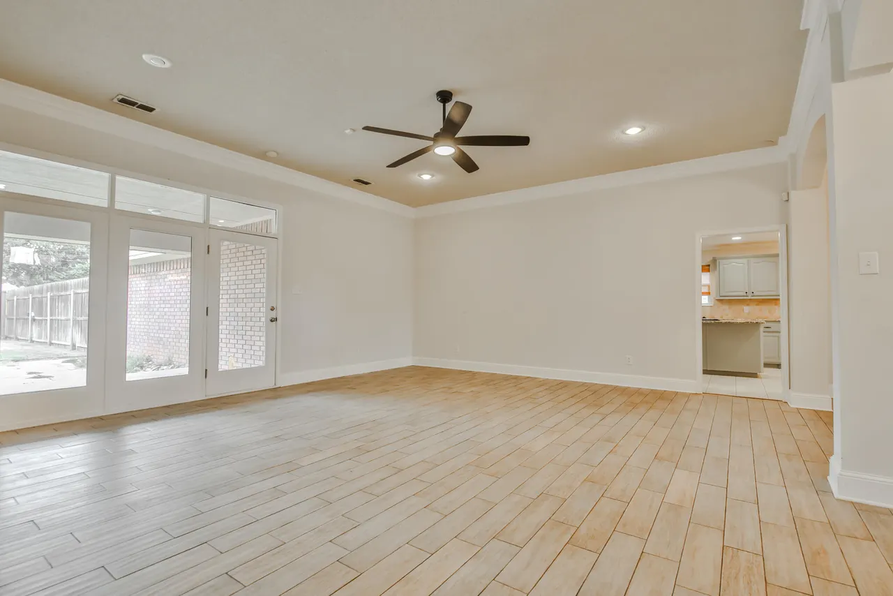 Photo 8 — 10604 Troy Avenue, Lubbock, TX 79424