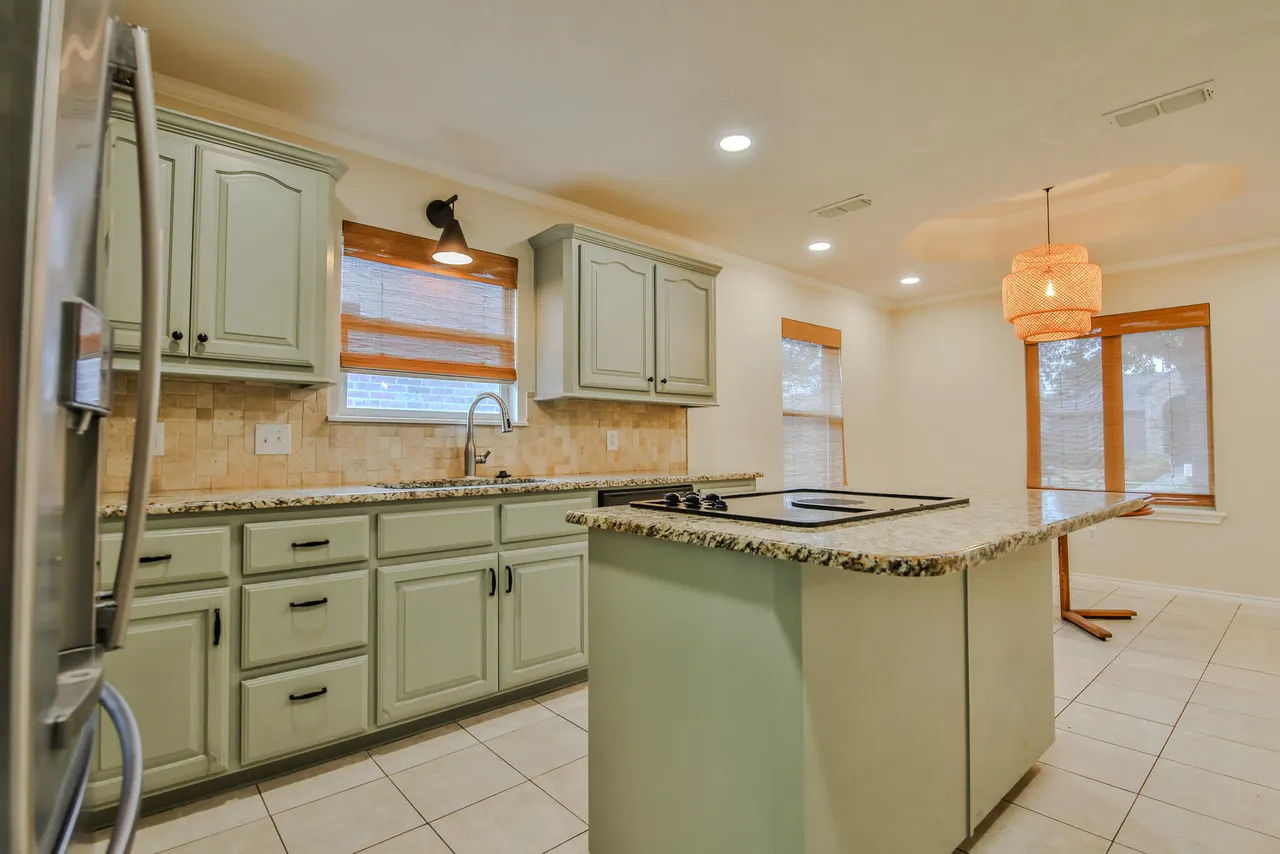 Photo 11 — 10604 Troy Avenue, Lubbock, TX 79424