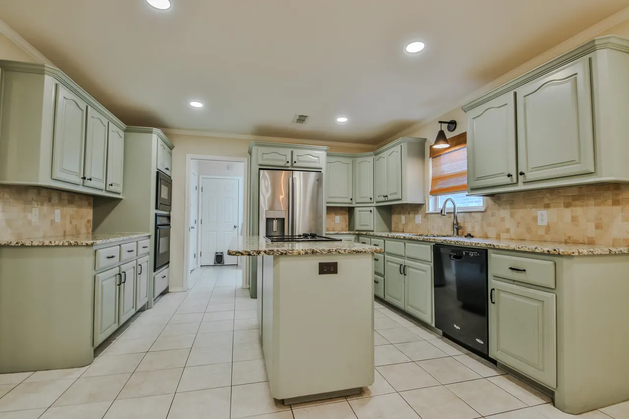 Photo 12 — 10604 Troy Avenue, Lubbock, TX 79424