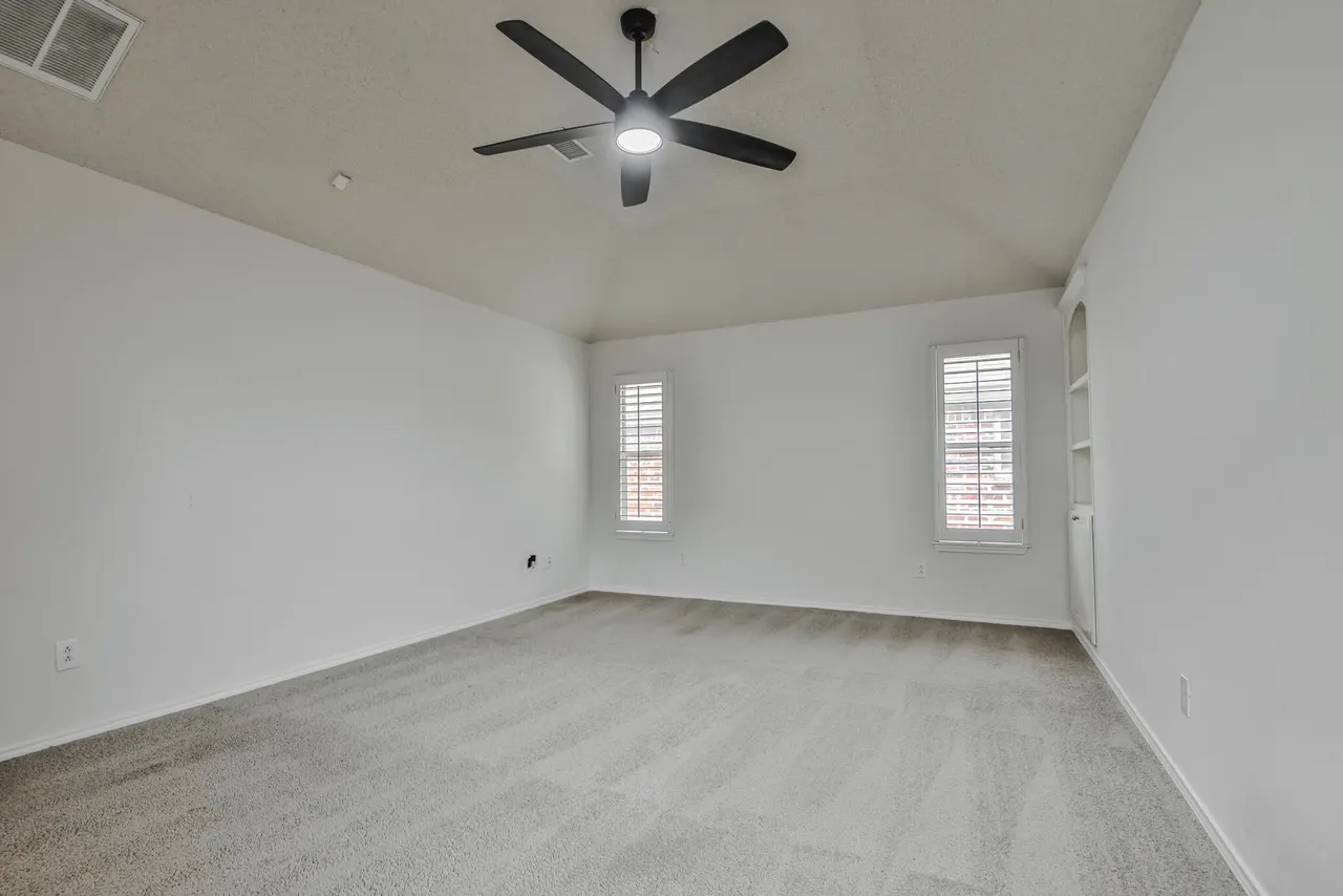 Photo 14 — 10604 Troy Avenue, Lubbock, TX 79424