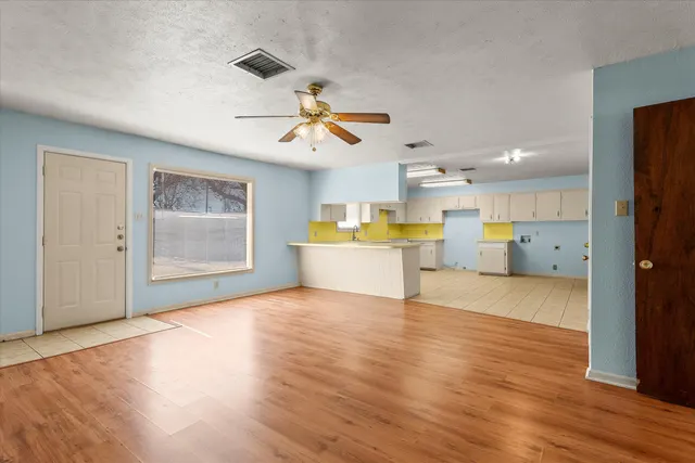 Photo 6 — 4319 48th Street, Lubbock, TX 79413