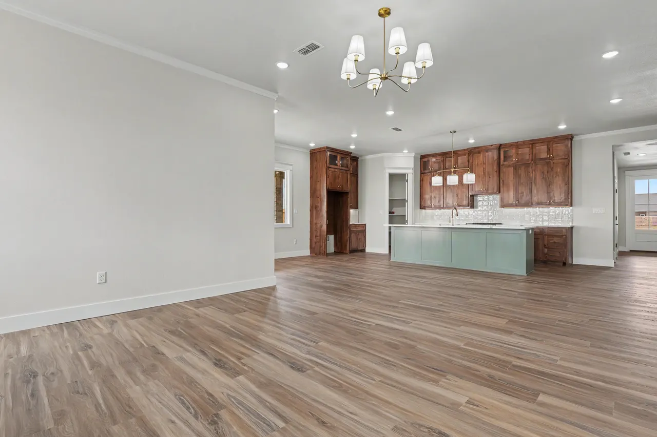 Photo 8 — 1101 N 6th Street, Wolfforth, TX 79382
