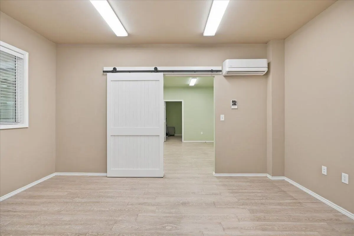 Photo 12 — 3118 E Slaton Road, Lubbock, TX 79404