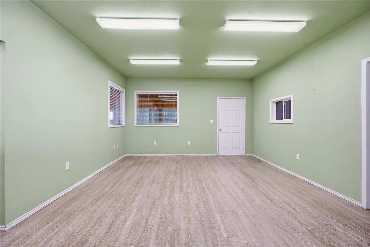 Photo 15 — 3118 E Slaton Road, Lubbock, TX 79404