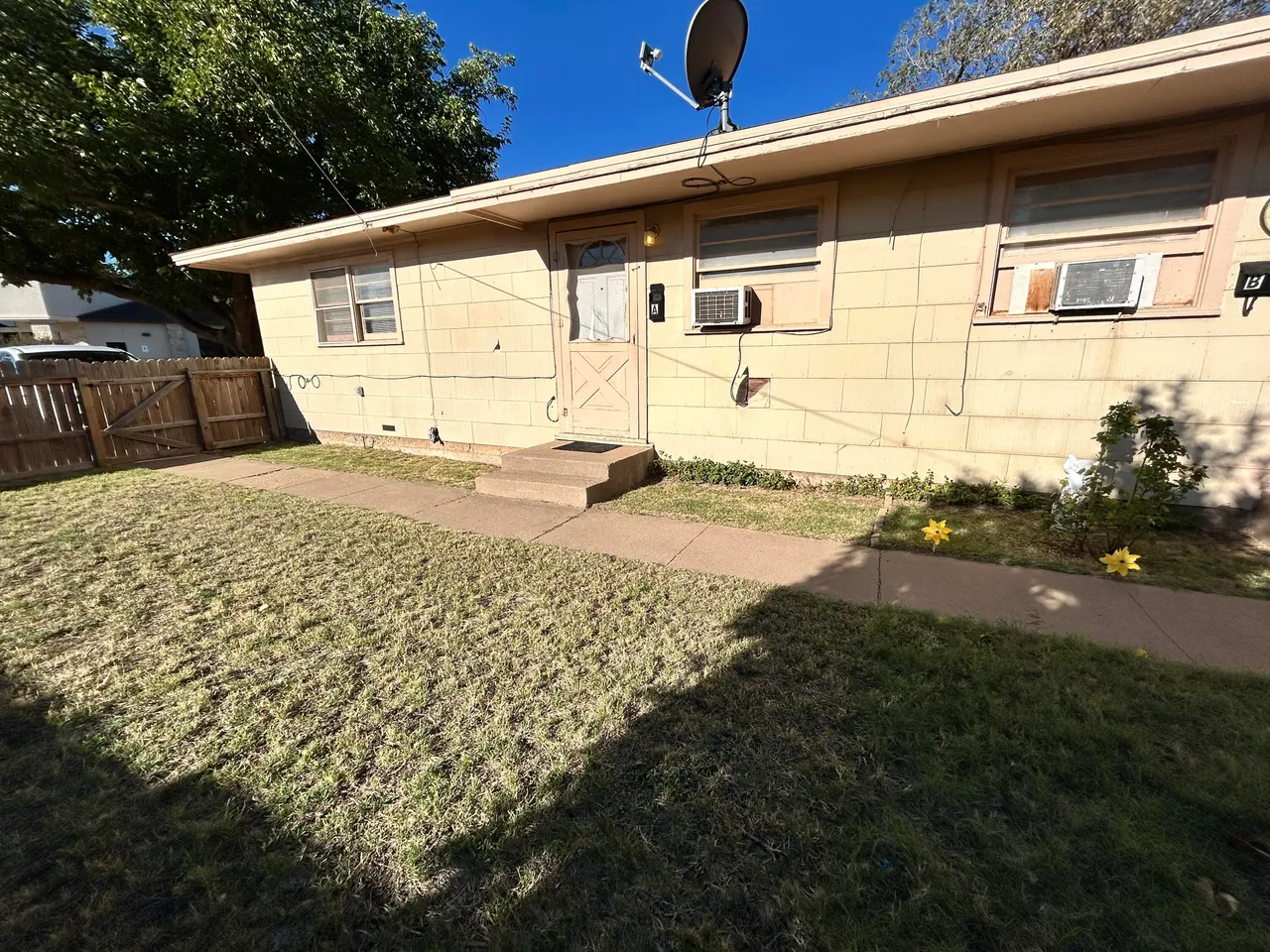Photo 7 — 3810 22nd Place A, Lubbock, TX 79410