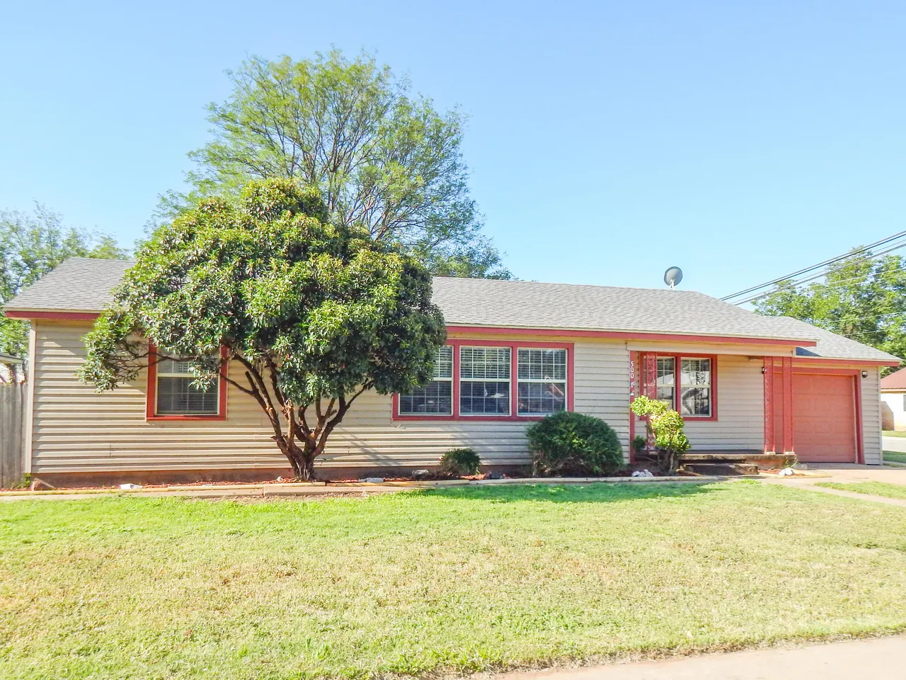 Front exterior — 500 E 12th Street, Littlefield, TX 79339