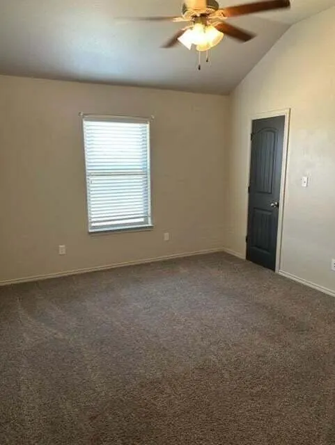 Photo 4 — 1420 Kingston Street, Wolfforth, TX 79382