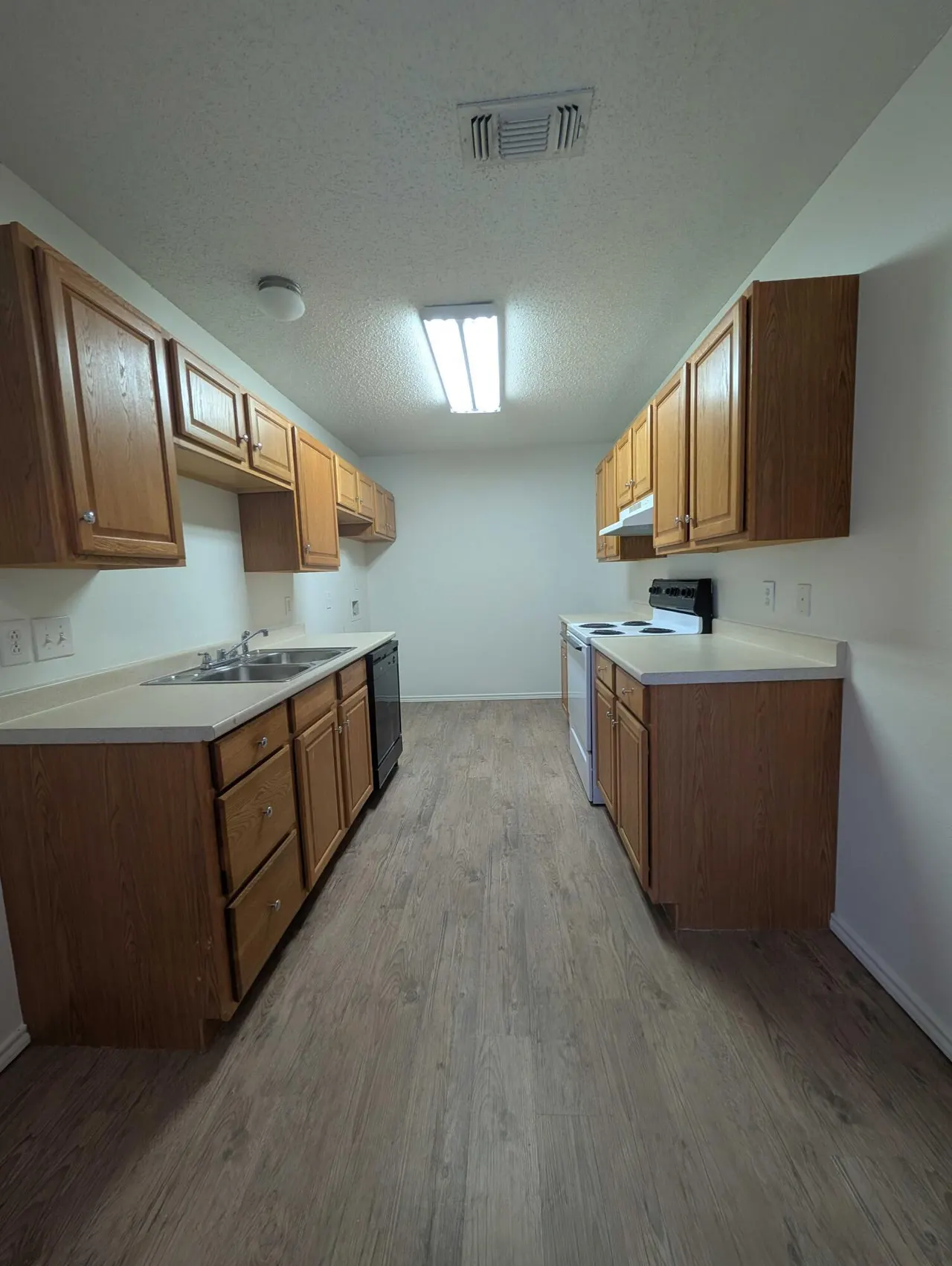 Photo 2 — 2409 87th Street A, Lubbock, TX 79423