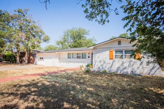 Photo 3 — 3804 38th Street, Lubbock, TX 79413