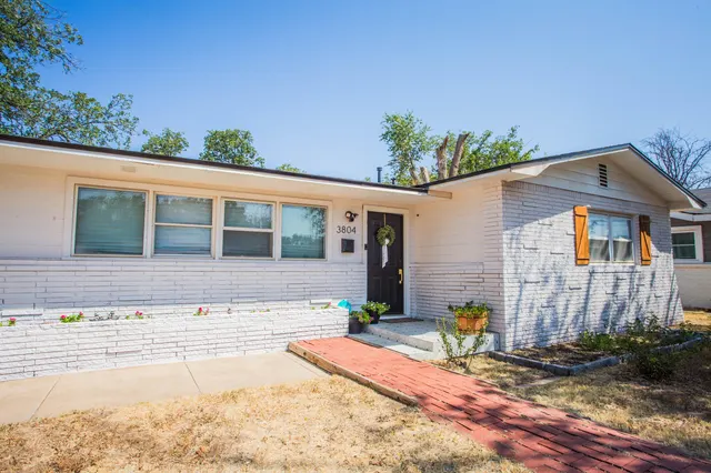 Photo 8 — 3804 38th Street, Lubbock, TX 79413