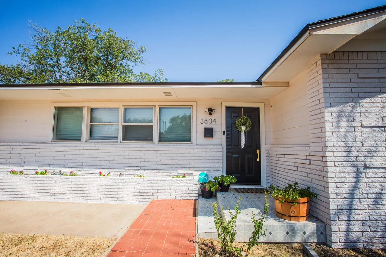 Photo 9 — 3804 38th Street, Lubbock, TX 79413
