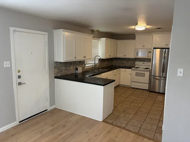 Photo 7 — 3025 57th Street, Lubbock, TX 79413