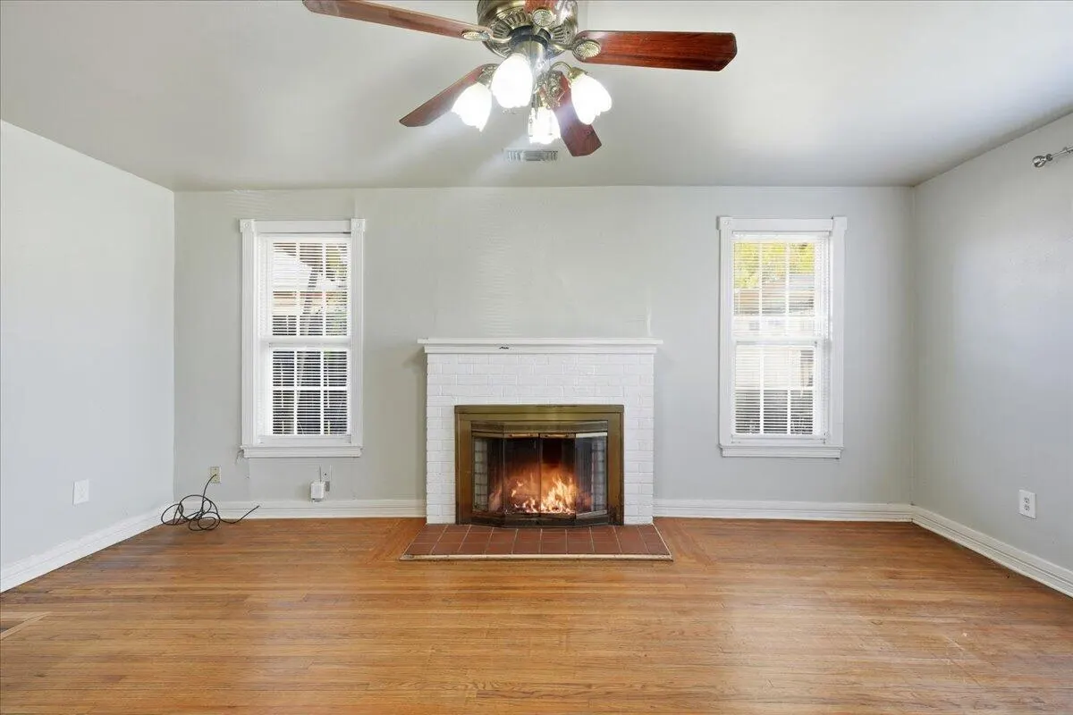 Photo 2 — 2005 26th Street, Lubbock, TX 79411