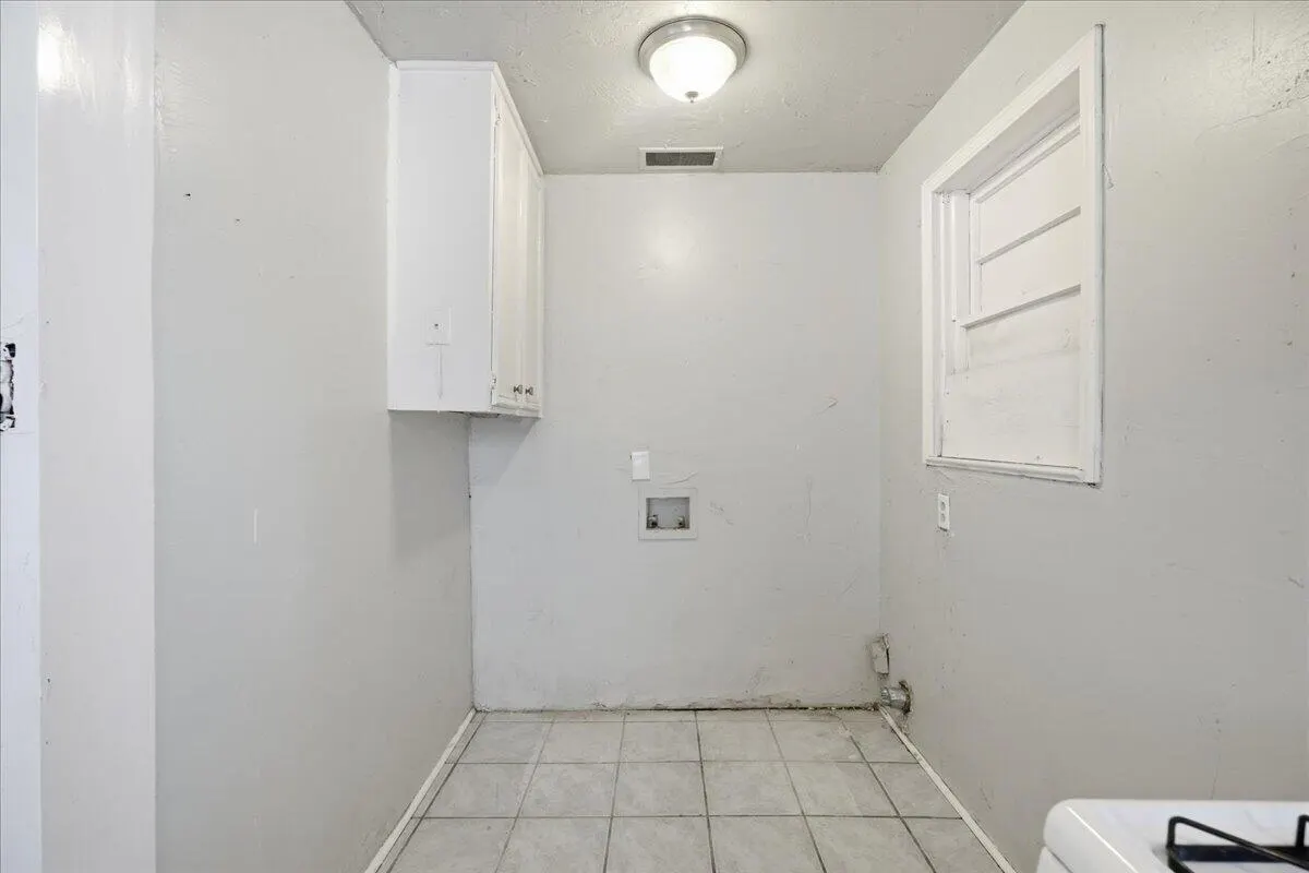 Photo 10 — 2005 26th Street, Lubbock, TX 79411