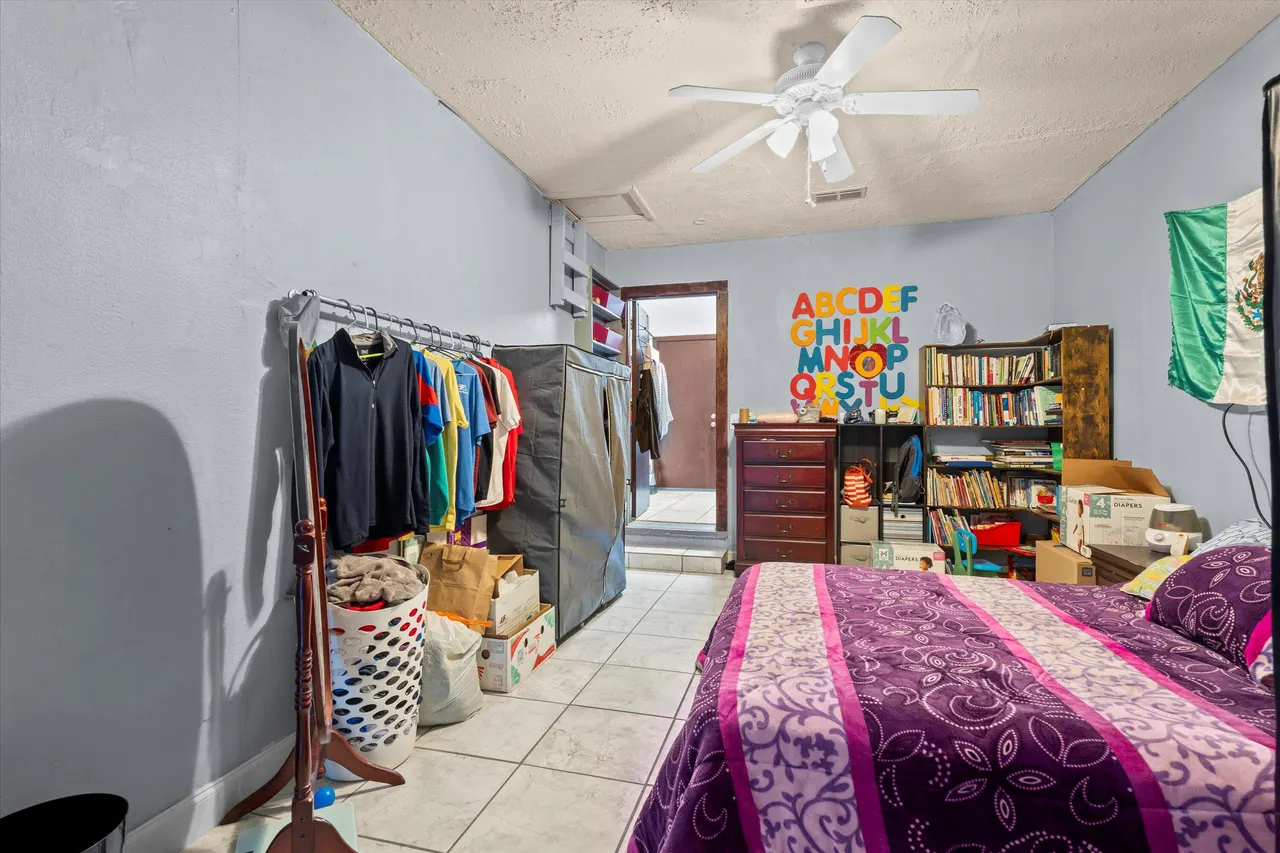 Photo 9 — 1915 37th Street, Lubbock, TX 79412