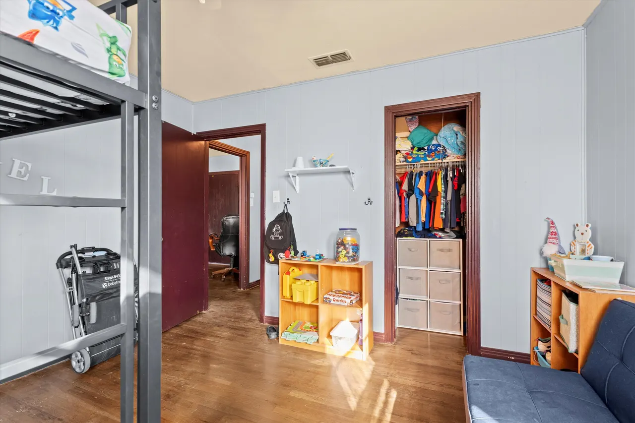 Photo 12 — 1915 37th Street, Lubbock, TX 79412